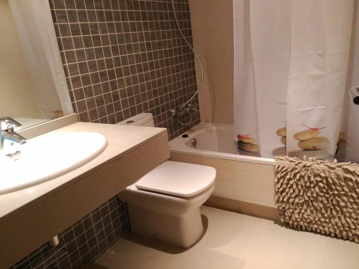 Stylish Flat, 2 Bathrooms And Swimming Pool, Next To The Beach! Sant Adria de Besos Εξωτερικό φωτογραφία